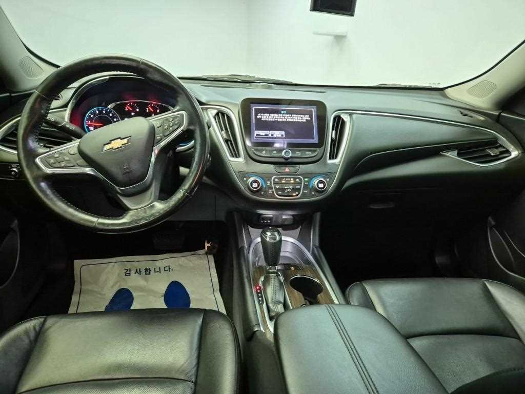 Chevrolet Malibu - Vista 7