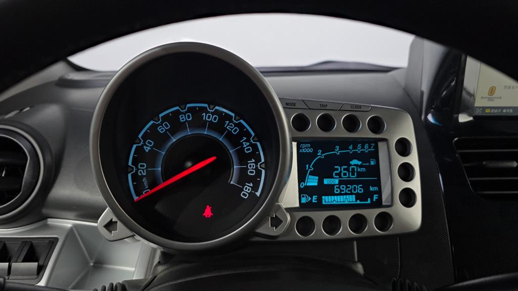 Chevrolet Spark - Vista 10