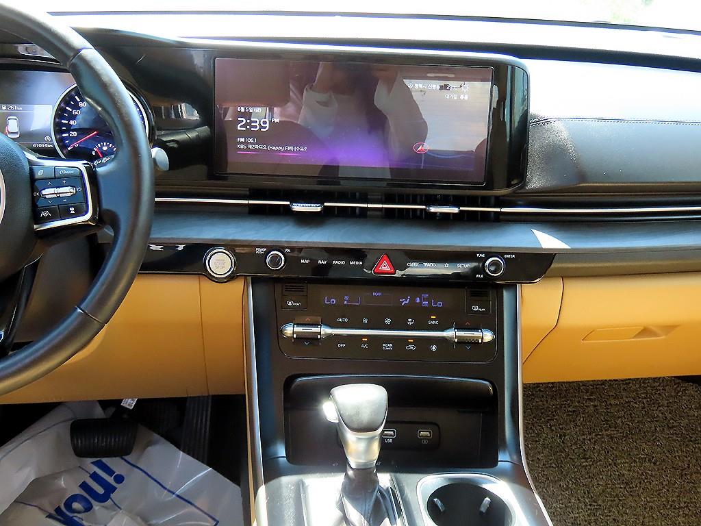 KIA Carnival - Vista 10
