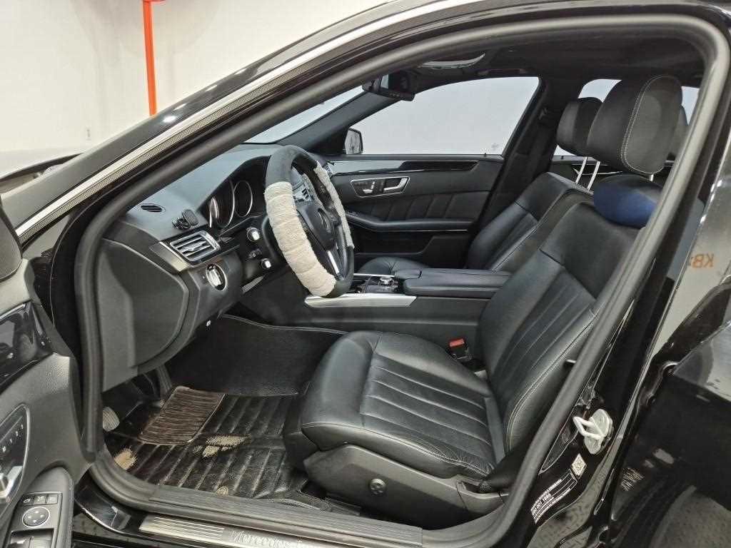 Mercedes Benz E class - Vista 11