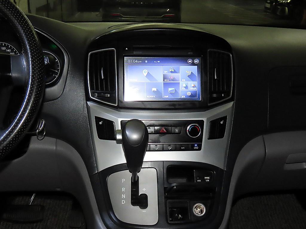 HYUNDAI Starex - Vista 11