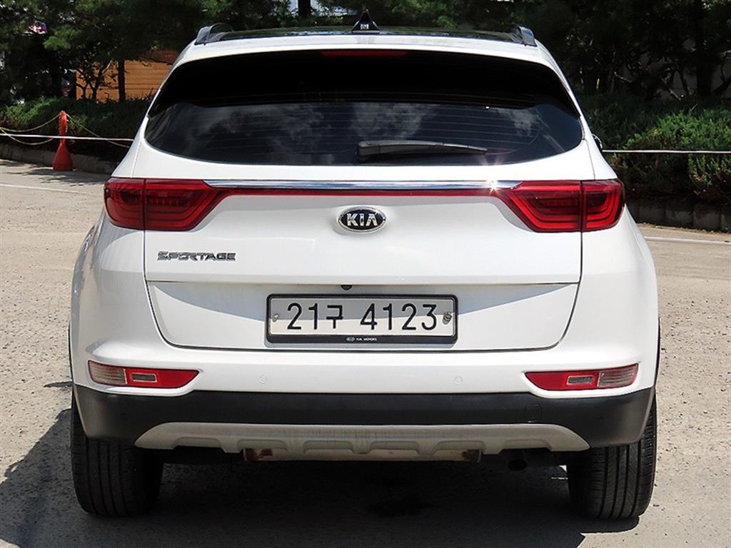 KIA Sportage - Vista 4