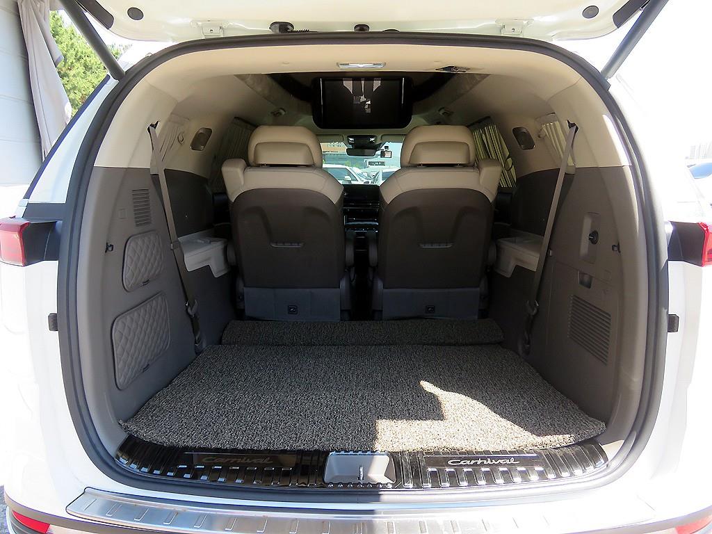 KIA Carnival - Vista 5