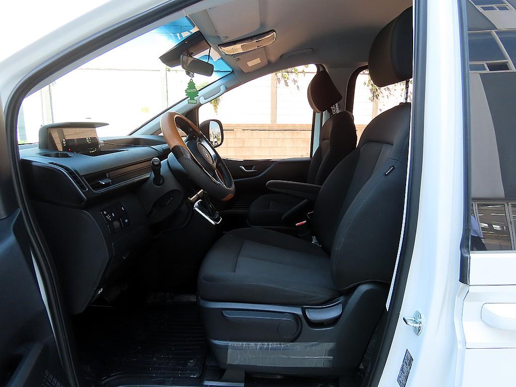 HYUNDAI Staria - Vista 5
