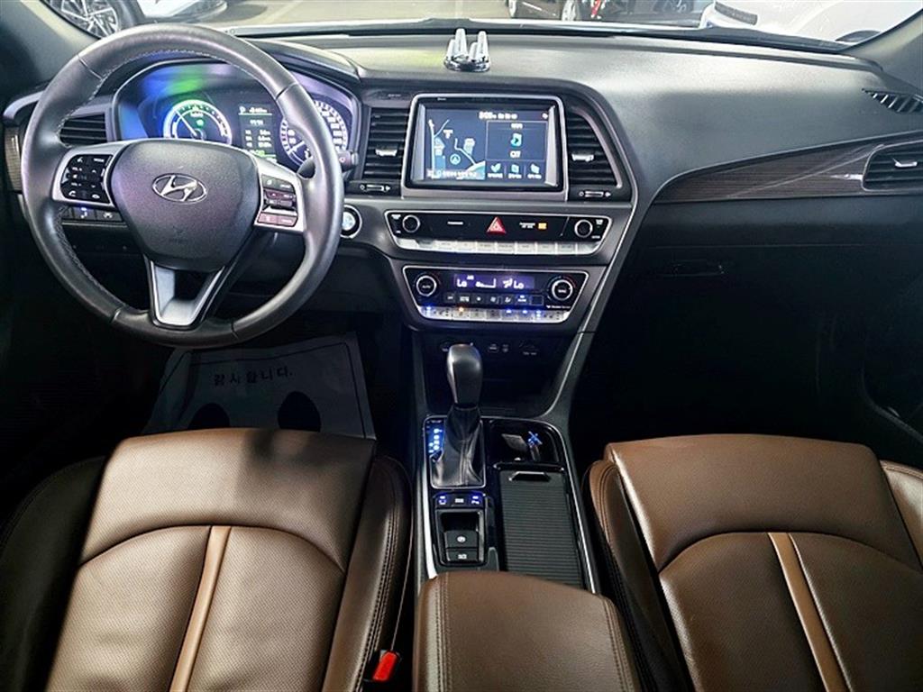 HYUNDAI Sonata - Vista 5