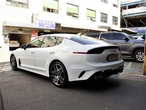 KIA Stinger - Vista 8