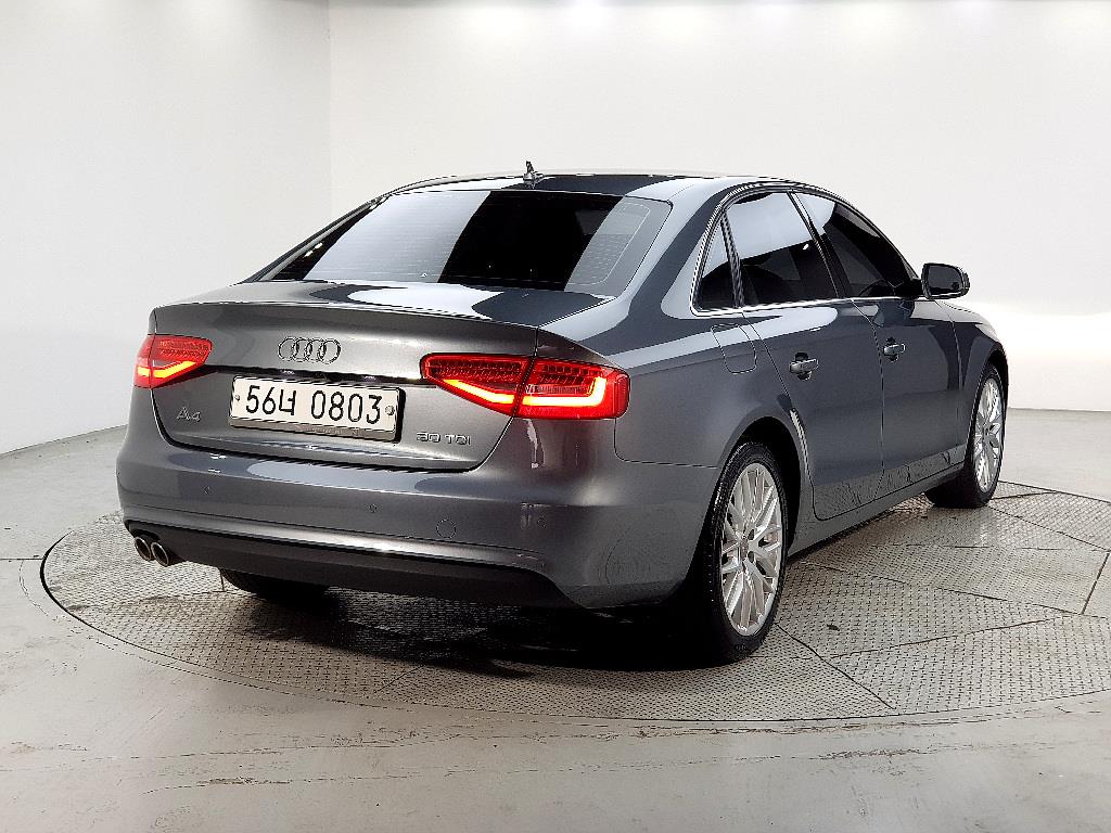 Audi A4 - Vista 4