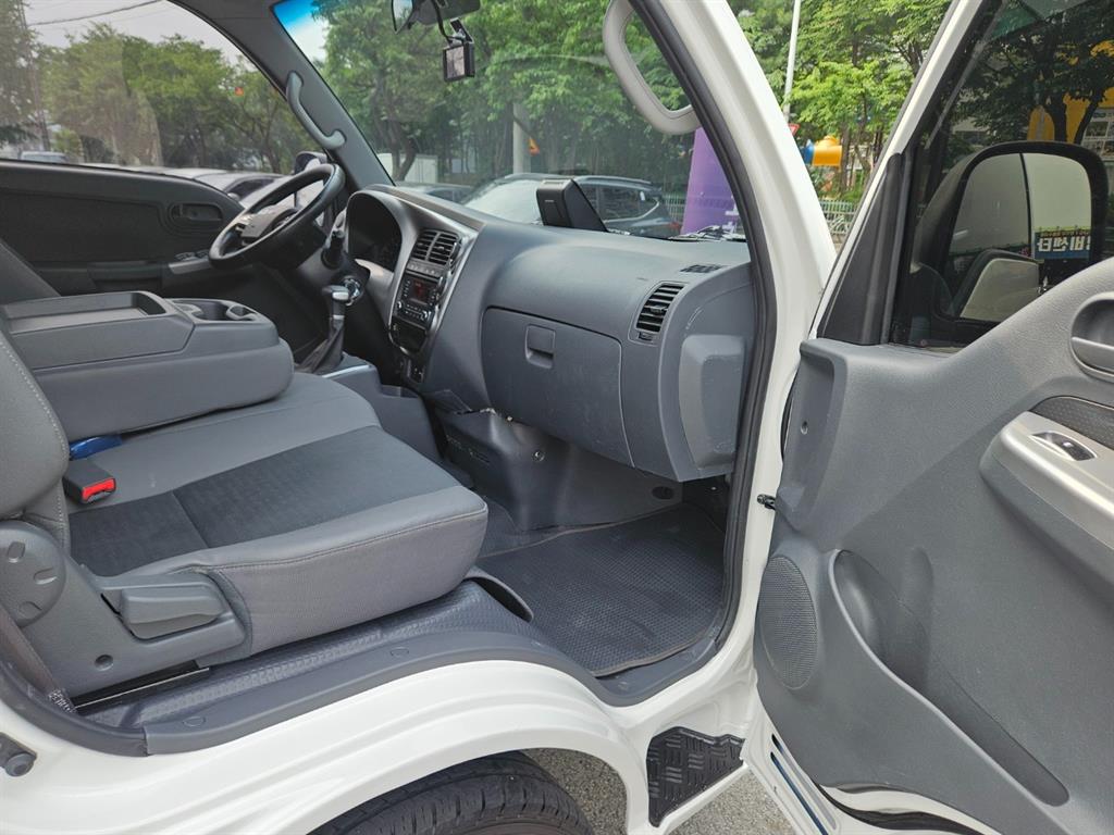 Small Truck Cargo (small) 2025 Blanco - Importación desde Corea - HF Imports Iquique - Foto 16