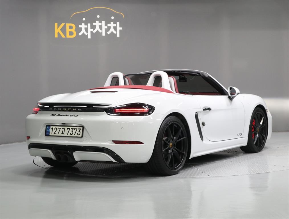 Porsche 718 - Vista 3
