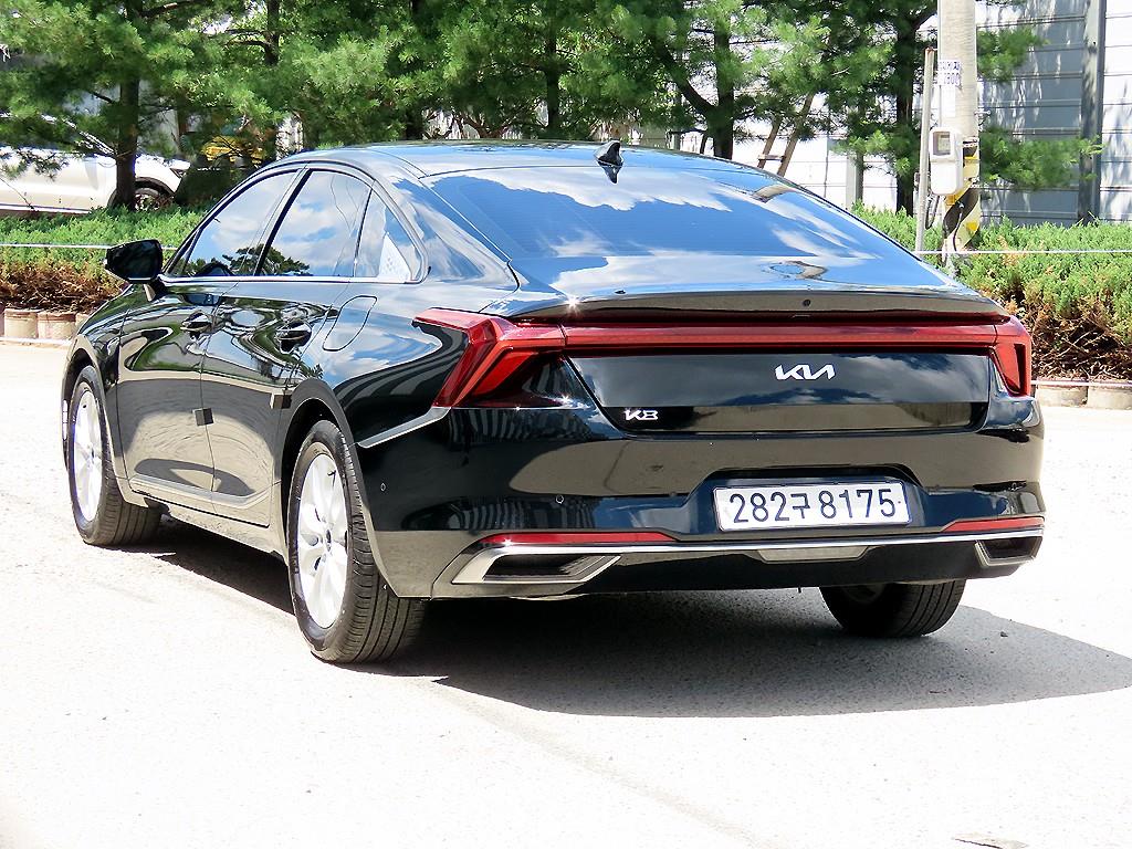 KIA K8 - Vista 3