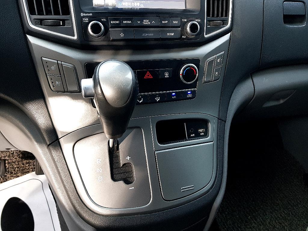 HYUNDAI Starex 2019 Gris - Importación desde Corea - HF Imports Iquique - Foto 14