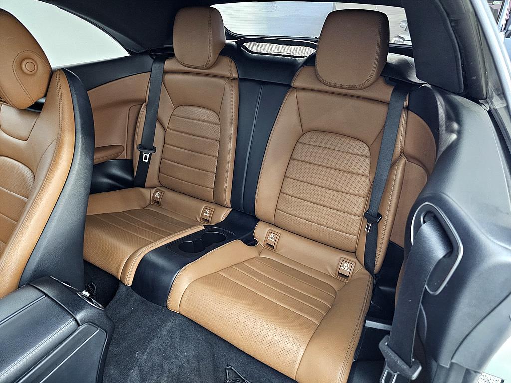 Mercedes Benz C Class - Vista 9