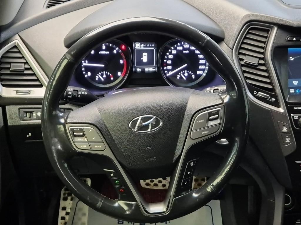HYUNDAI Santa Fe - Vista 8