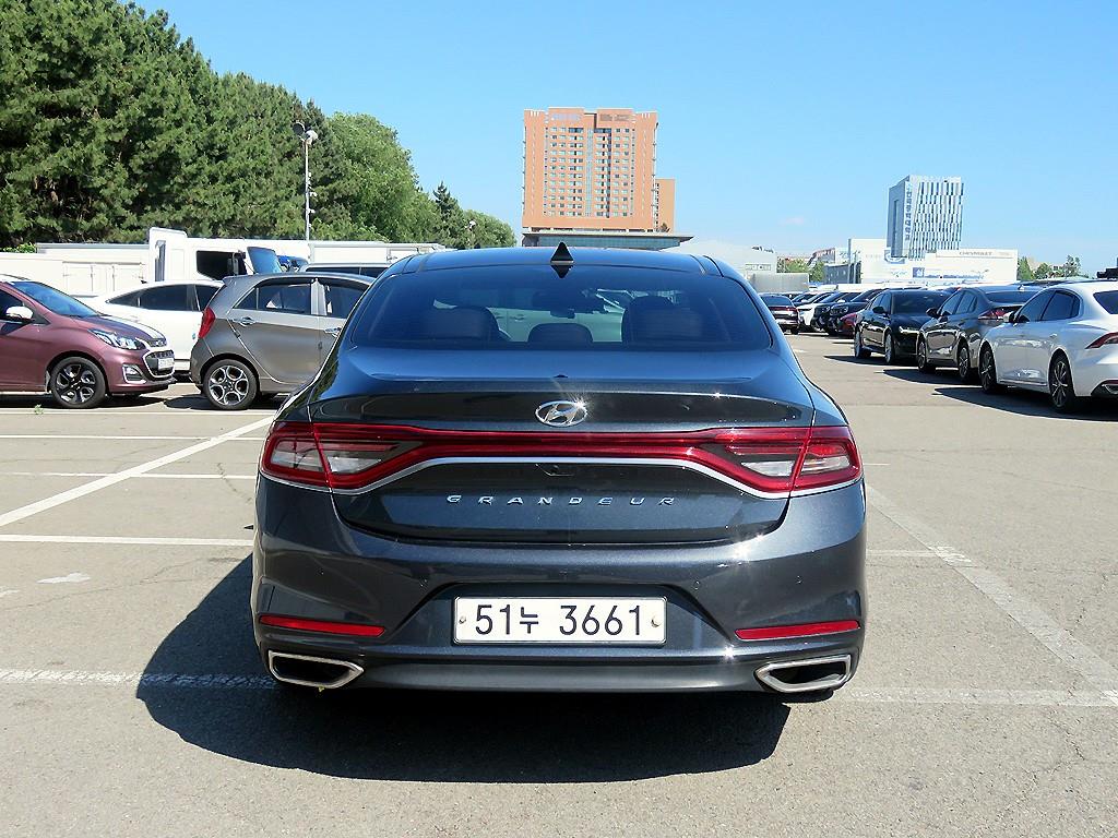 HYUNDAI Grandeur - Vista 3