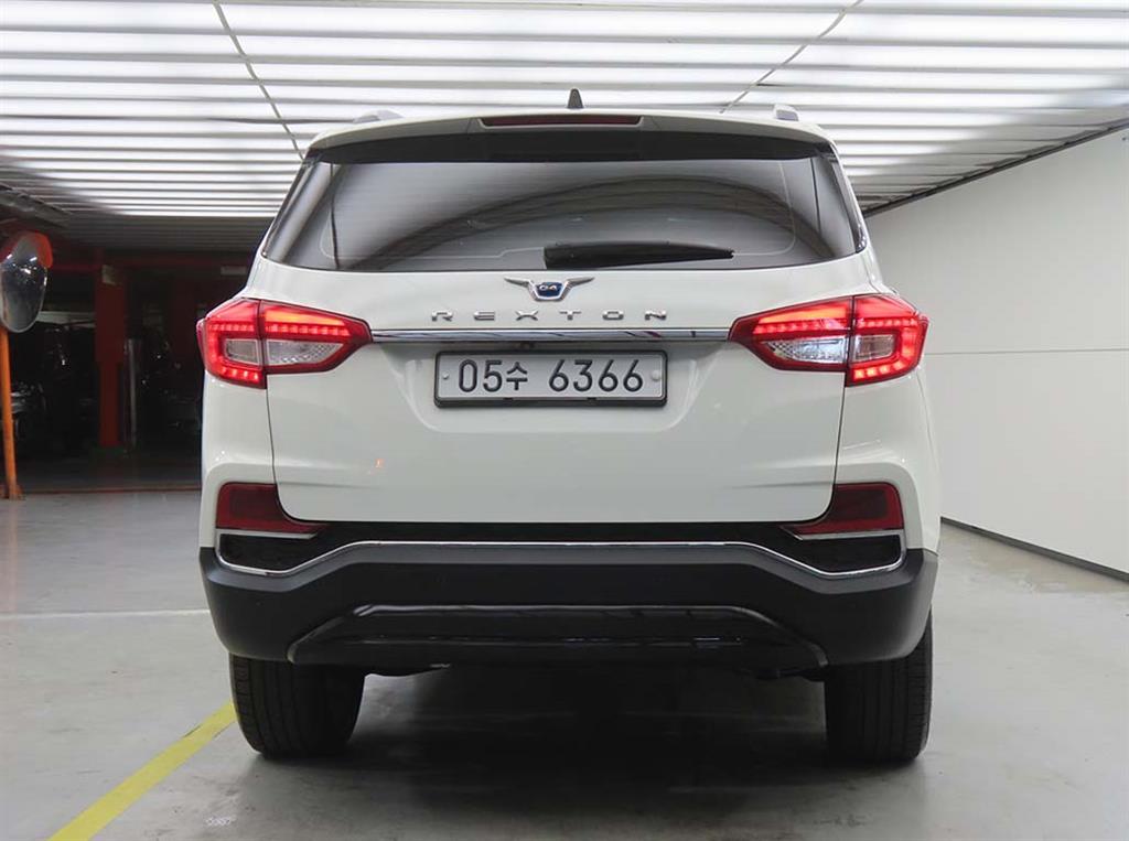 Ssangyong Rexton - Vista 3