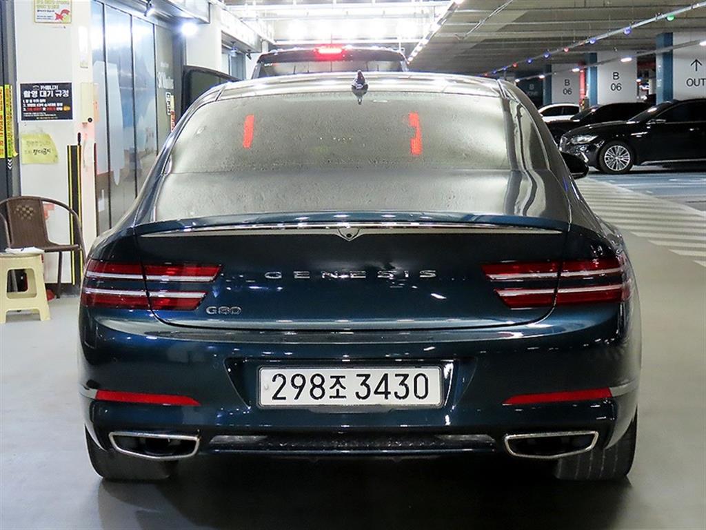 Genesis G80 - Vista 5