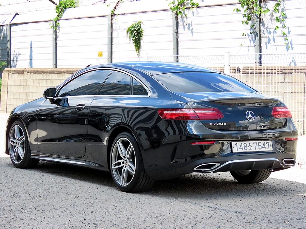 Mercedes Benz E class - Vista 3