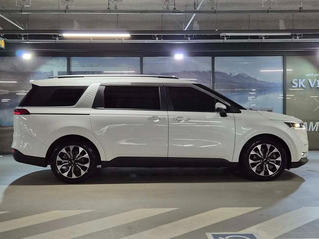 KIA Carnival - Vista 3