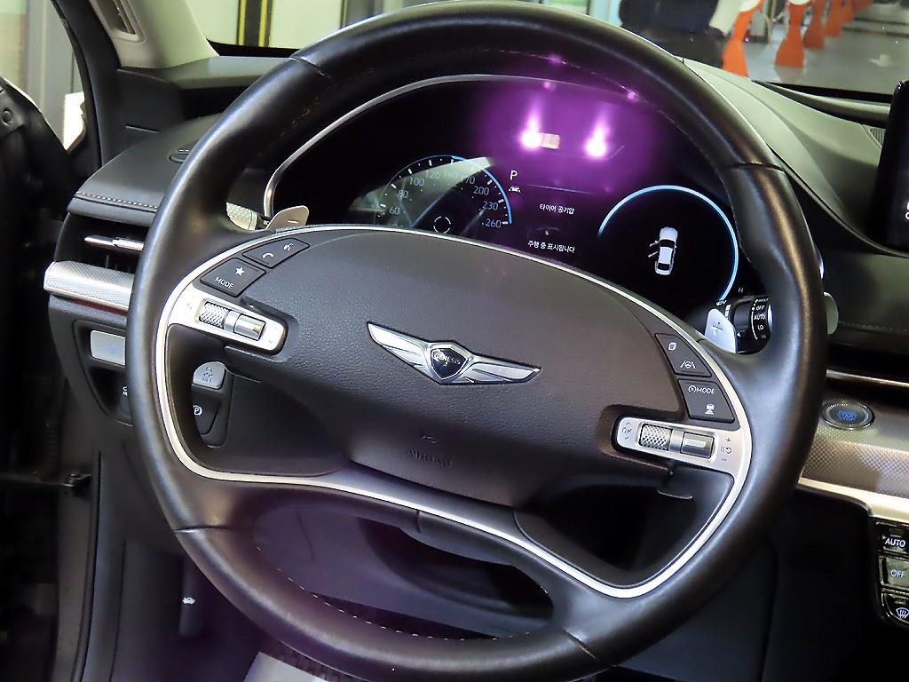 Genesis G80 - Vista 8
