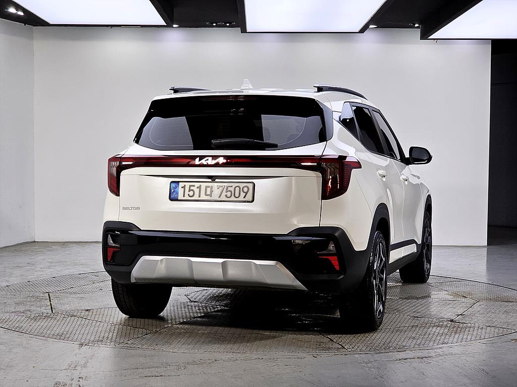 KIA Seltos - Vista 3