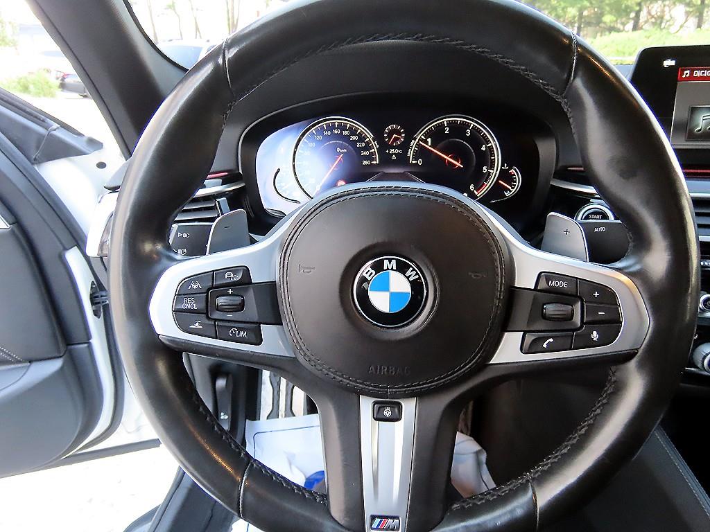 BMW 5 Series - Vista 8