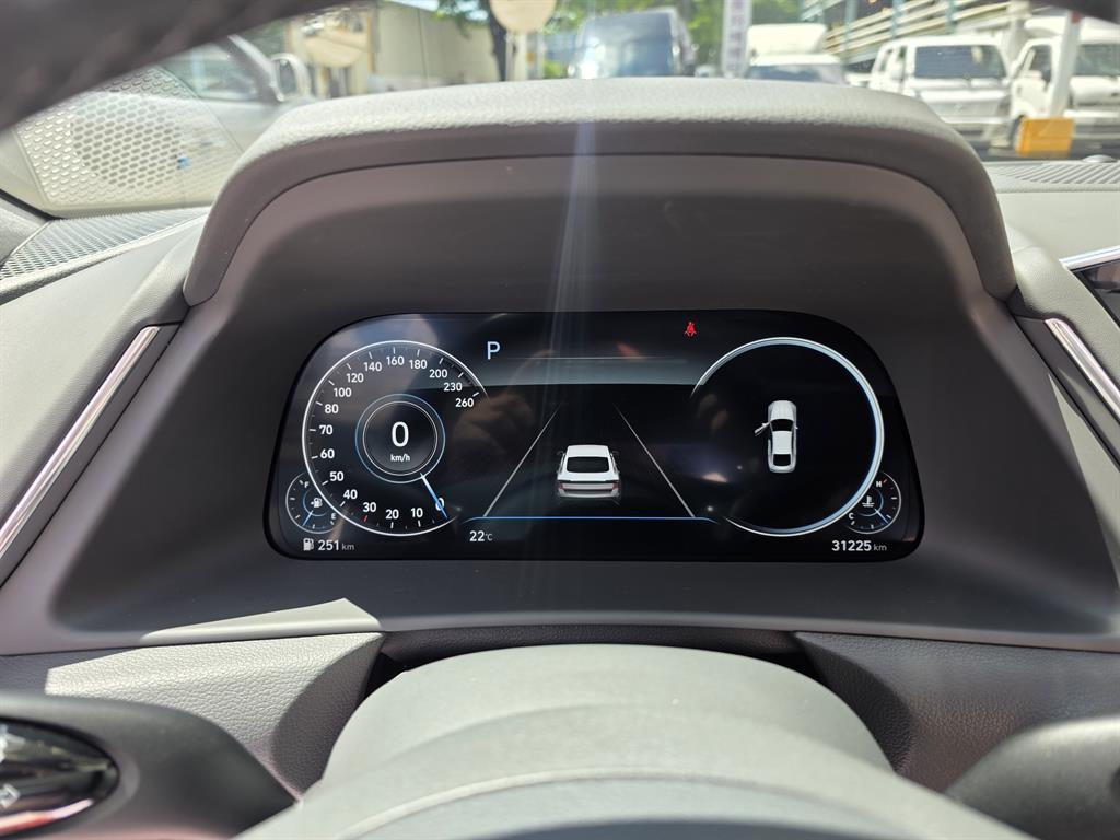 HYUNDAI Sonata - Vista 6