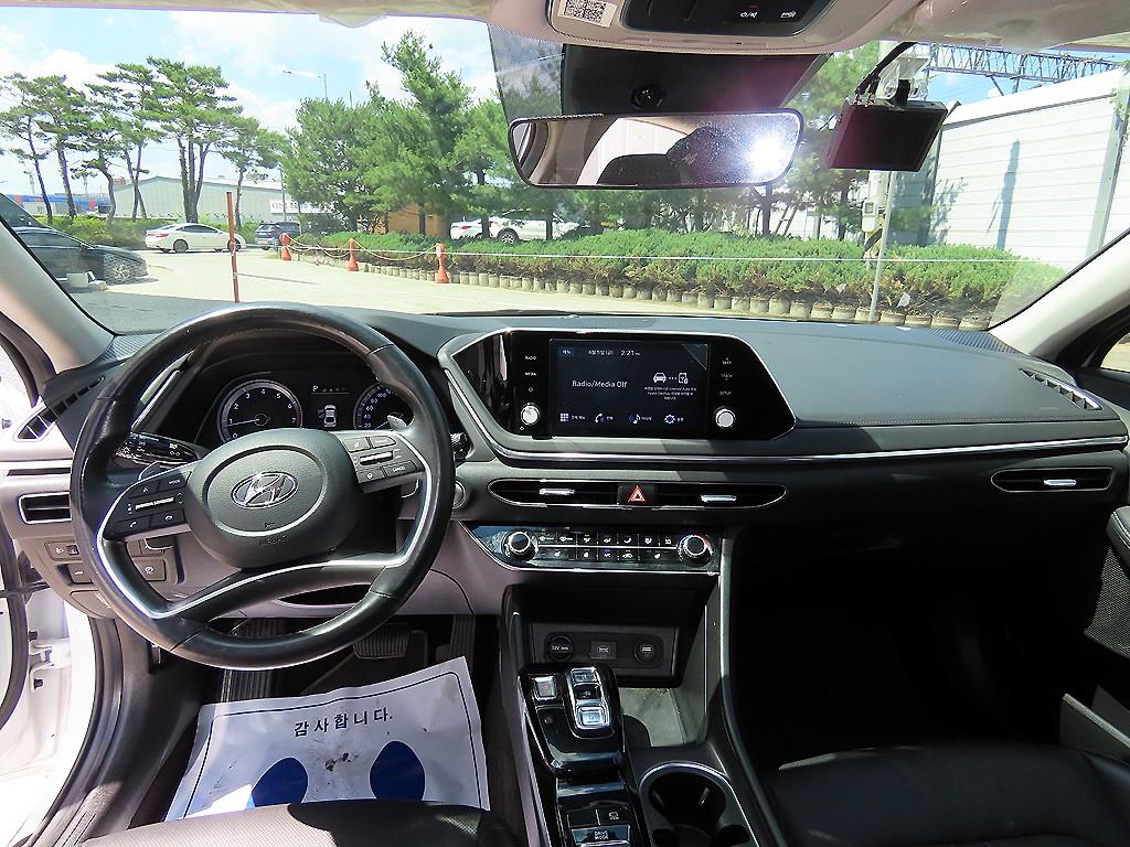 HYUNDAI Sonata - Vista 7