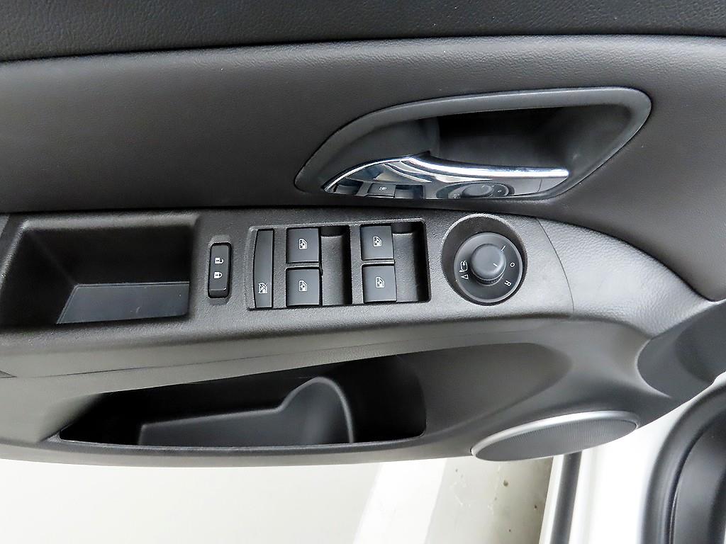 Chevrolet Cruise - Vista 11