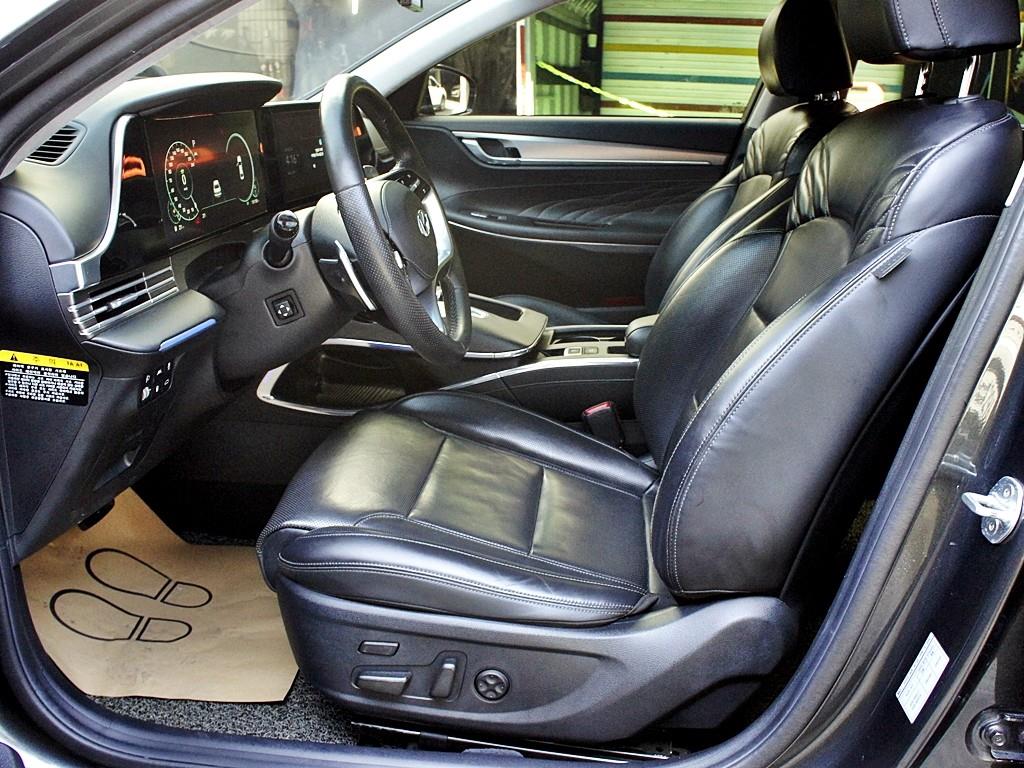 HYUNDAI Grandeur - Vista 9