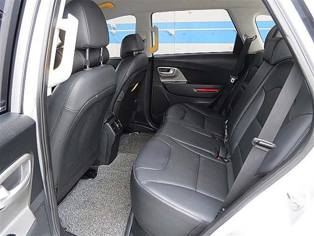 KIA Niro 2023 Plateado - Importación desde Corea - HF Imports Iquique - Foto 7