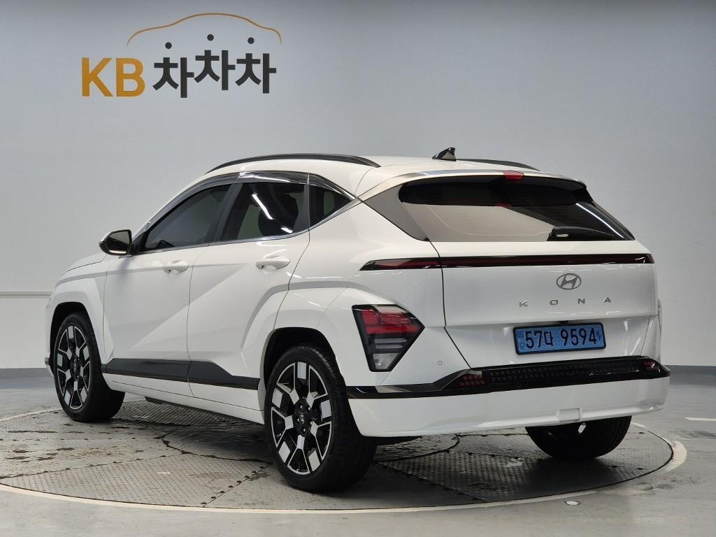 HYUNDAI Kona - Vista 2