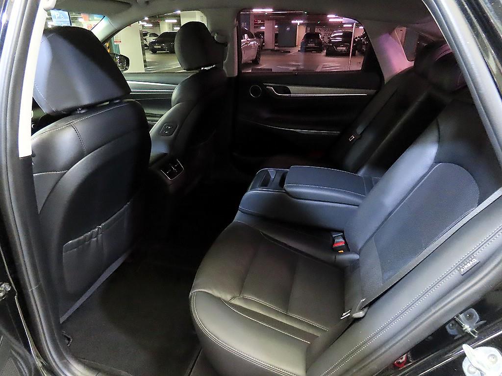 HYUNDAI Grandeur - Vista 7