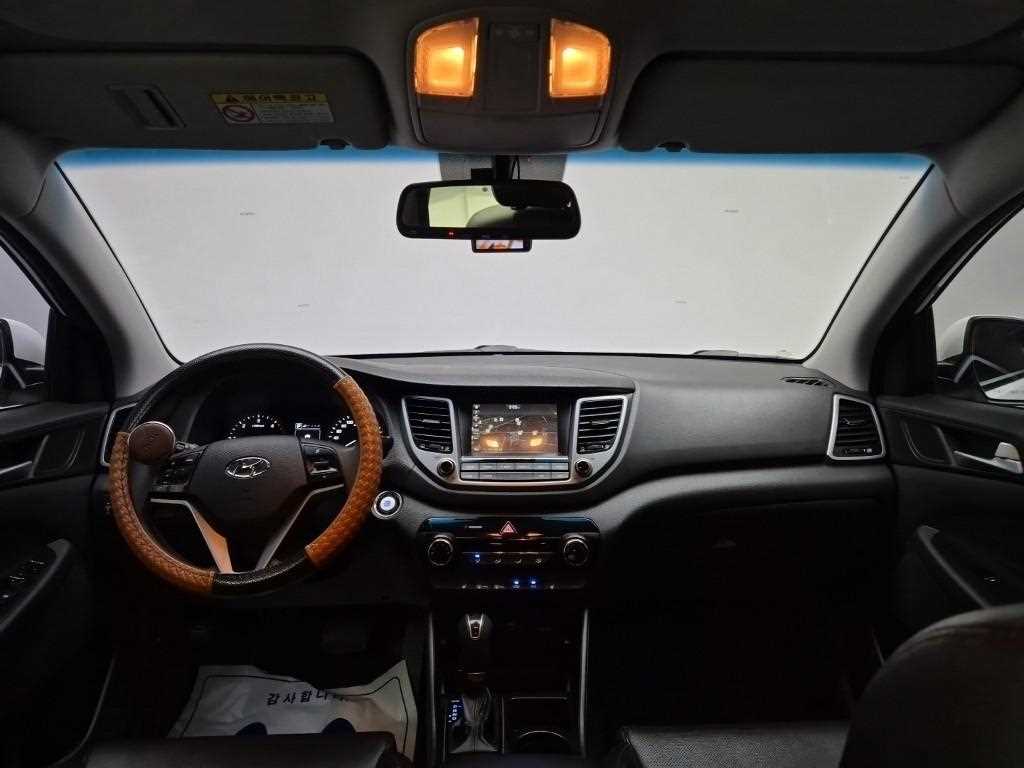 HYUNDAI Tucson - Vista 7