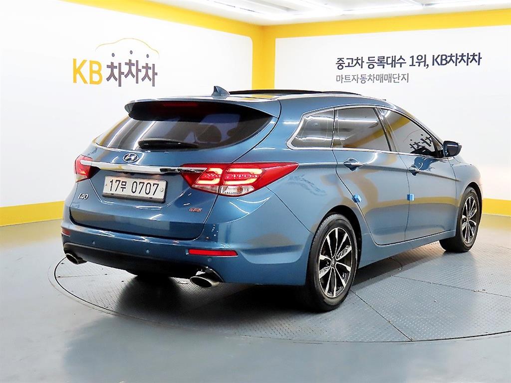 HYUNDAI i40 - Vista 4