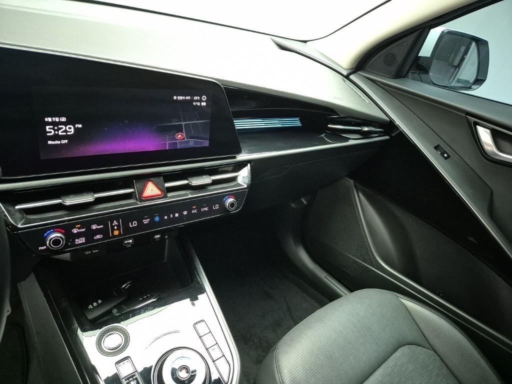KIA Niro - Vista 10