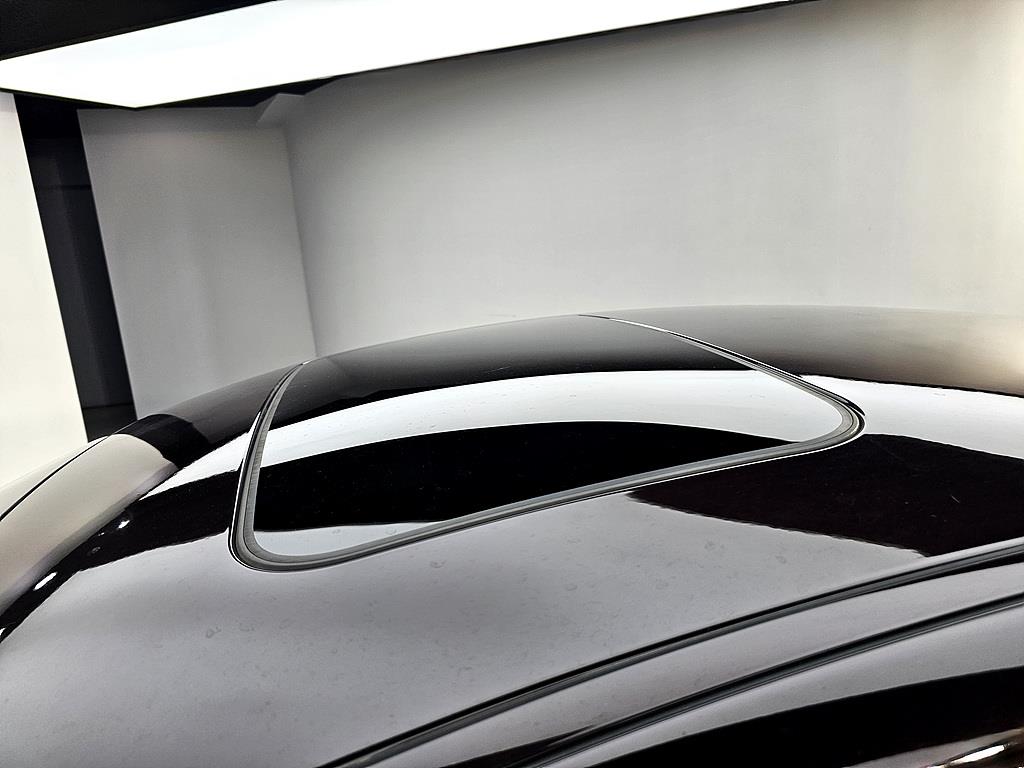 Jaguar XF - Vista 12