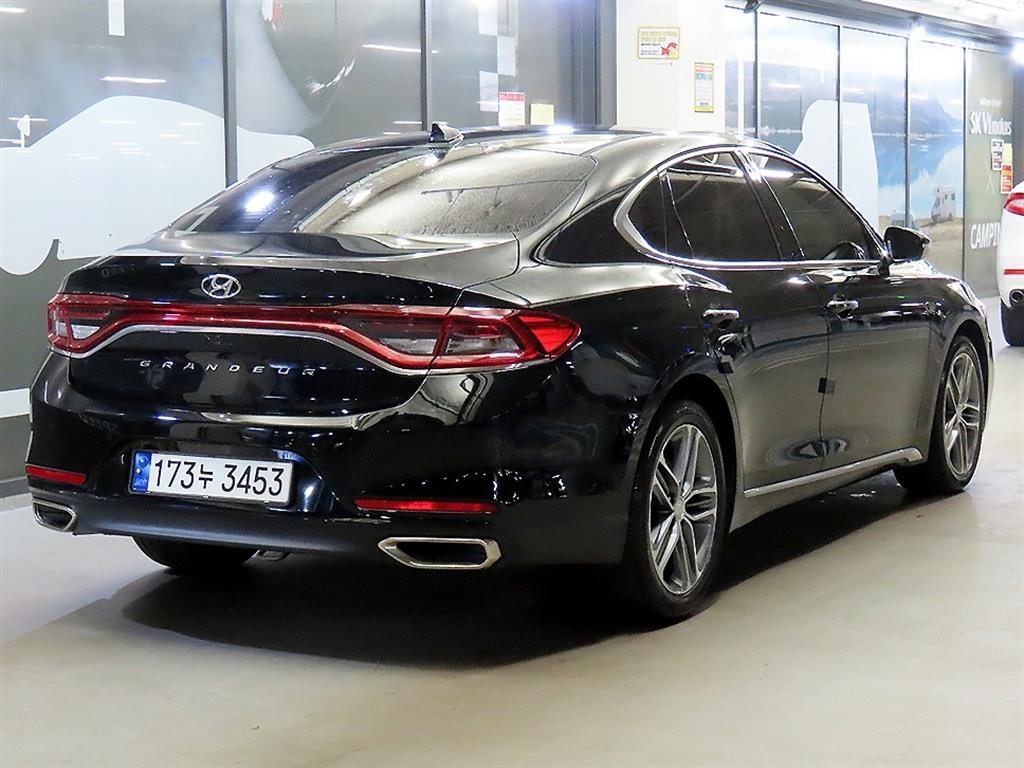 HYUNDAI Grandeur - Vista 4