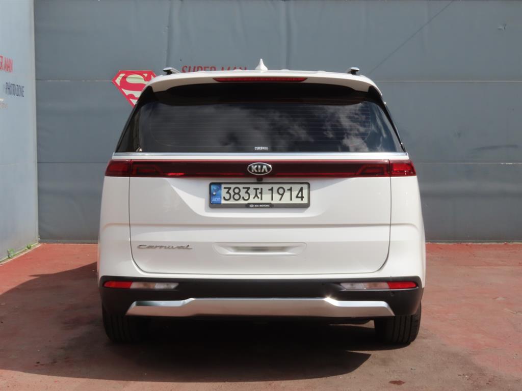 KIA Carnival - Vista 7