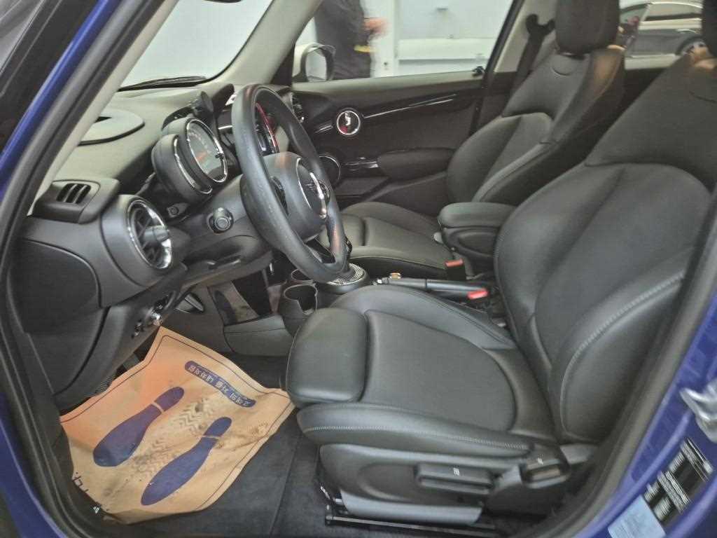 Mini Cooper - Vista 11