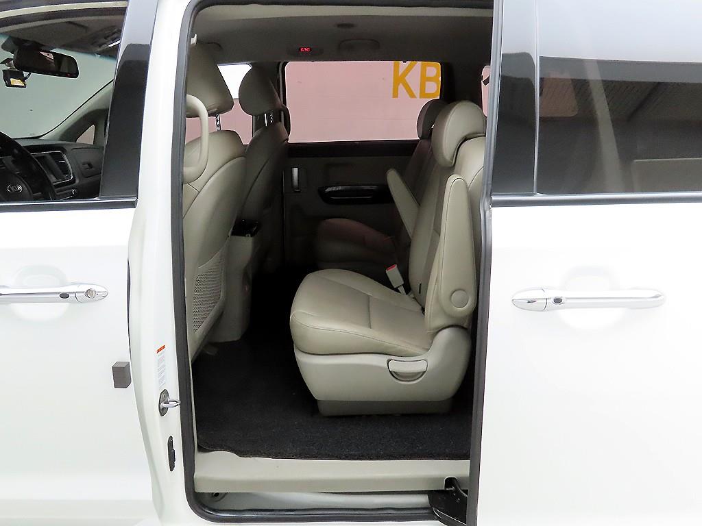 KIA Carnival 2019 Blanco - Importación desde Corea - HF Imports Iquique - Foto 13