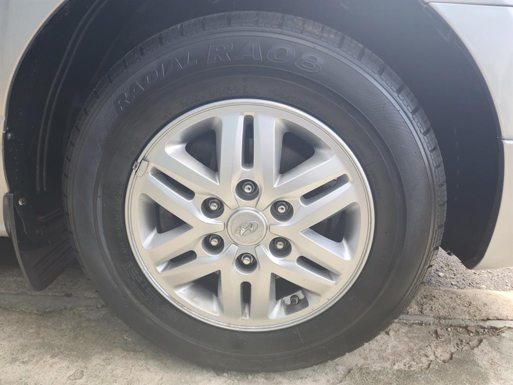 HYUNDAI Starex - Vista 11