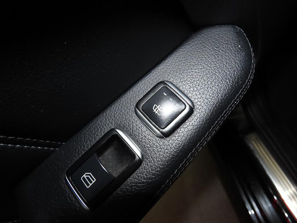 Mercedes Benz E class 2014 Negro - Importación desde Corea - HF Imports Iquique - Foto 15
