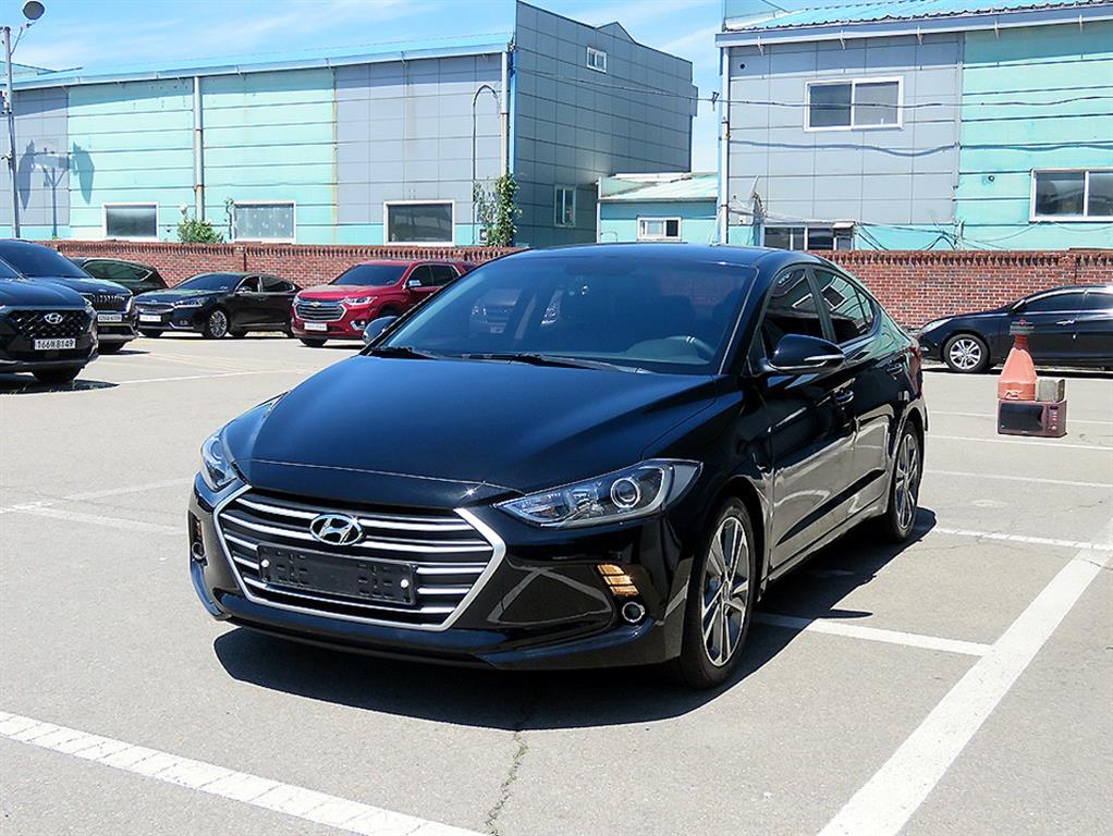 HYUNDAI Avante - Vista 2