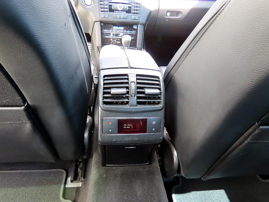 Mercedes Benz E class 2010 Negro - Importación desde Corea - HF Imports Iquique - Foto 16
