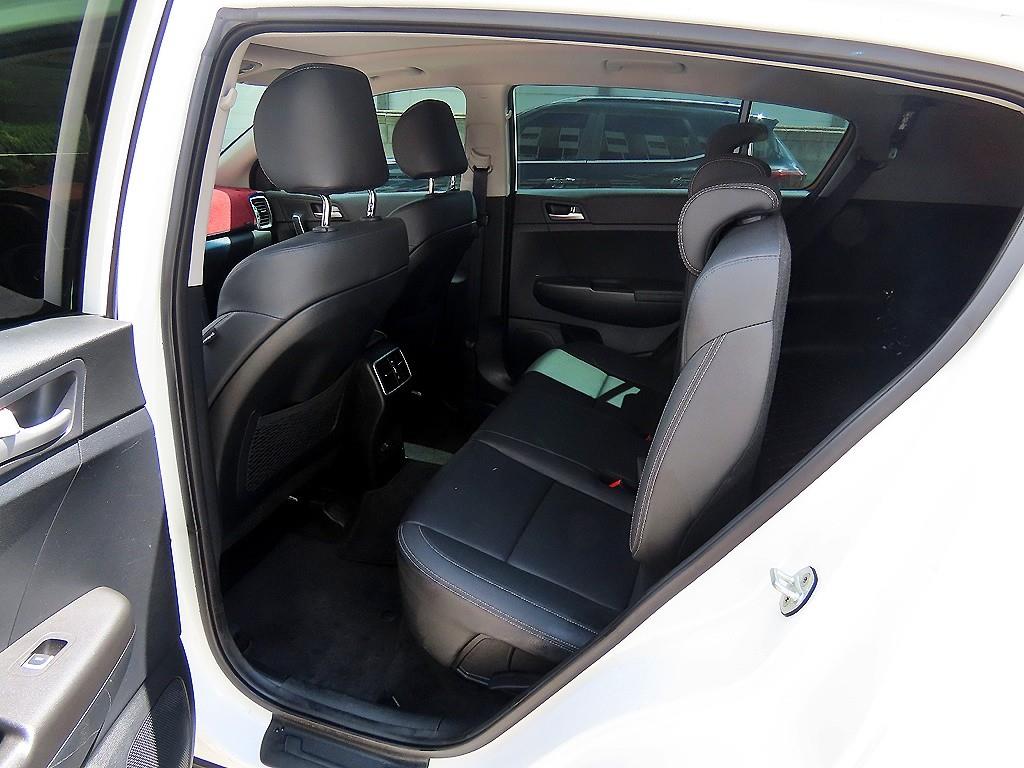KIA Sportage - Vista 6