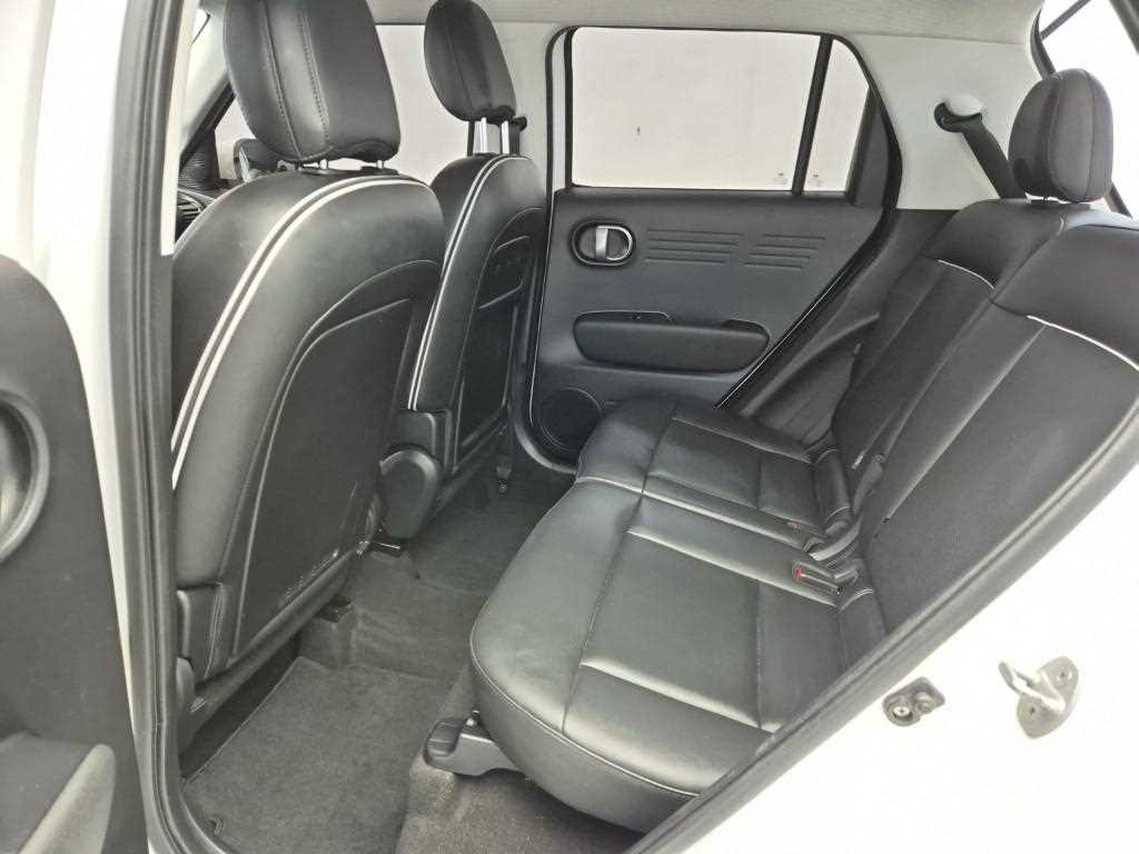 HYUNDAI Casper - Vista 12