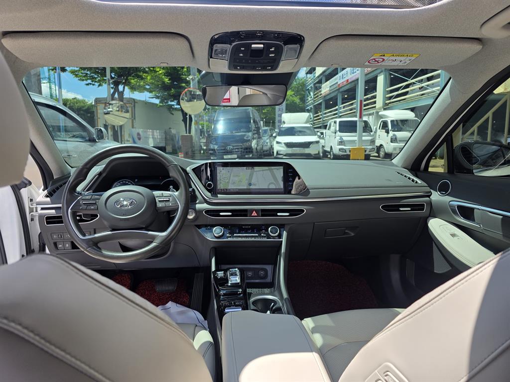 HYUNDAI Sonata - Vista 9