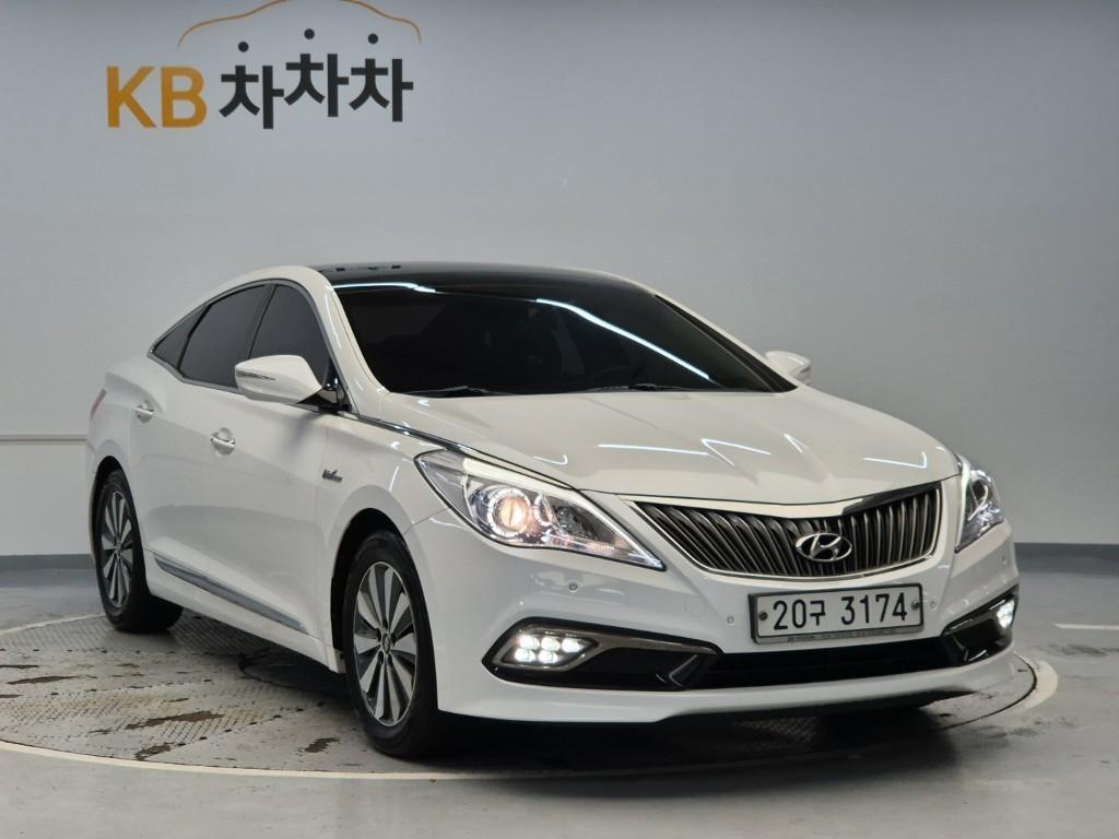 HYUNDAI Grandeur - Vista 2