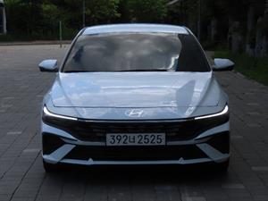 HYUNDAI Avante - Vista 2