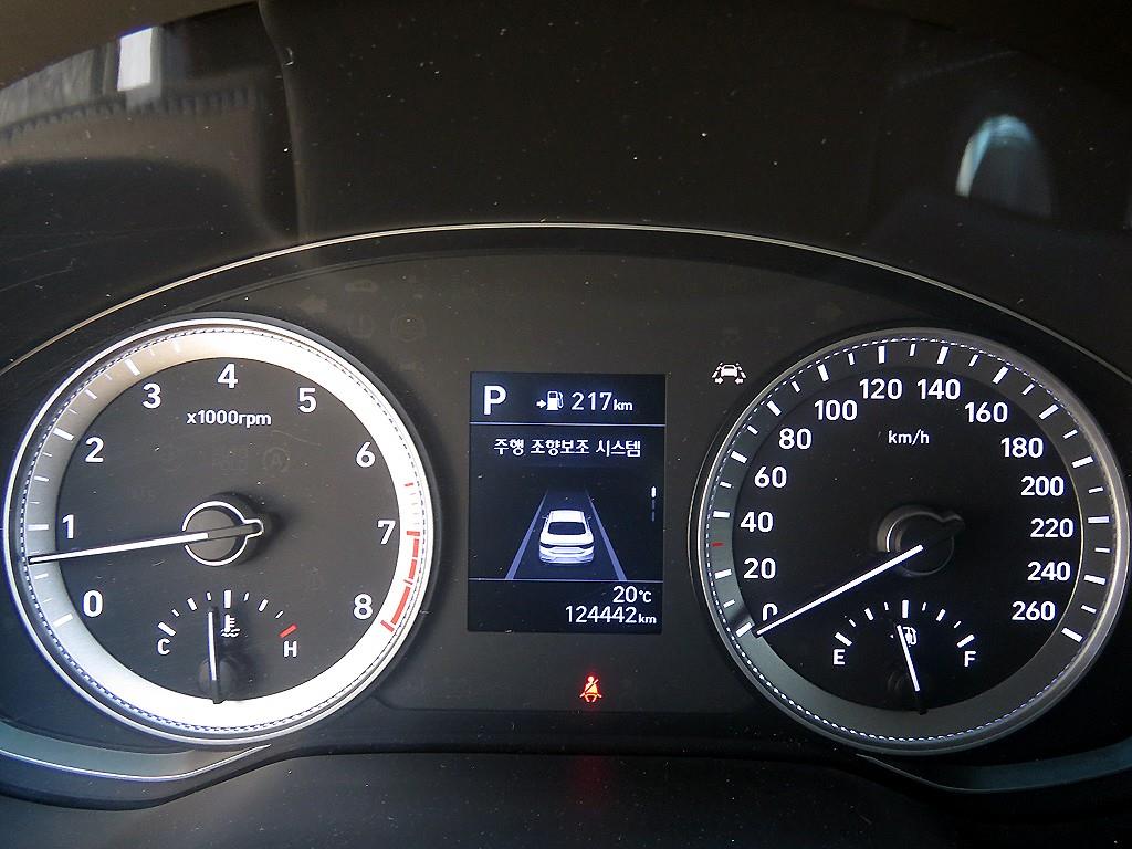 HYUNDAI Grandeur - Vista 12